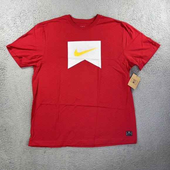 Nike T Shirt‎ Mens XL Red Color Block Center Swoosh Graphic Tee Sports NEW - Picture 1 of 8